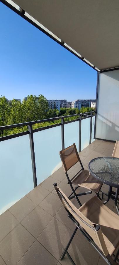 Wellsituated 1 Bedroom Condo In Warsaw Freeparking Bagian luar foto